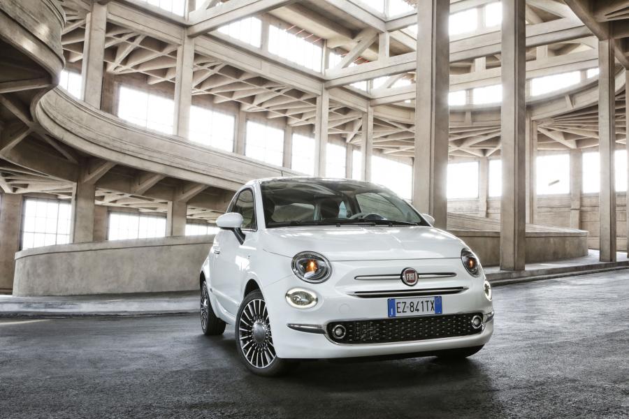  Fiat 500 2015 года  (фото 18 из 26)